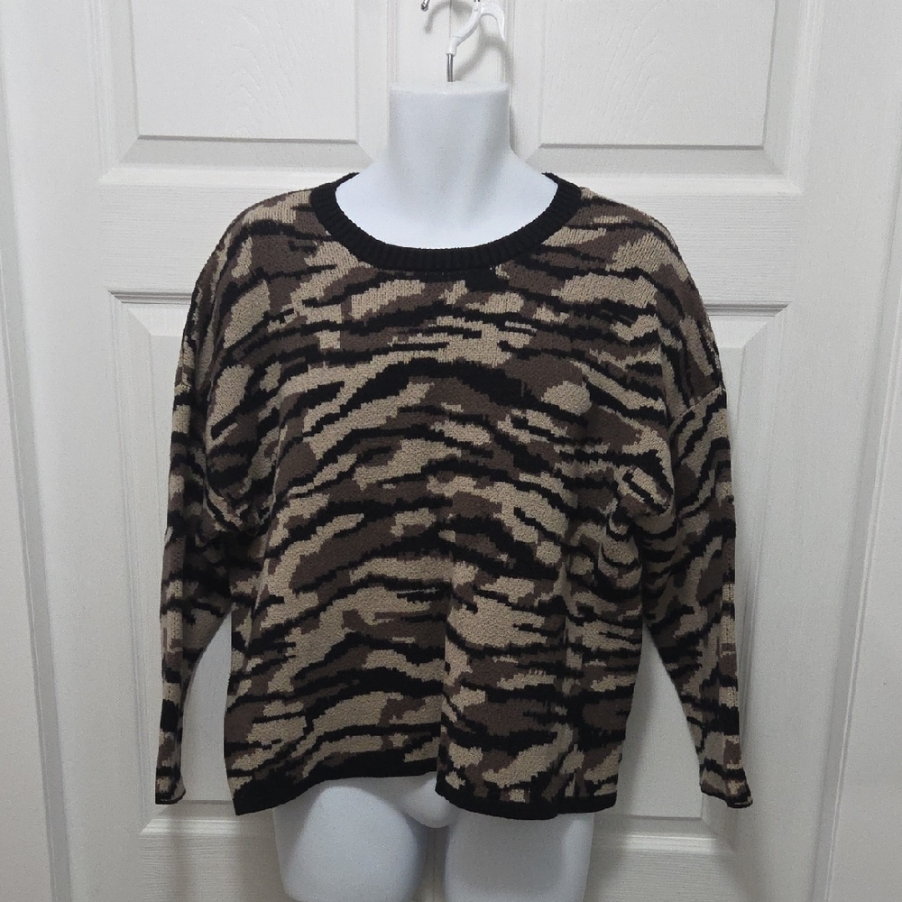 Philosophy 3x Women's Camouflage Pattern Crewneck Sweater